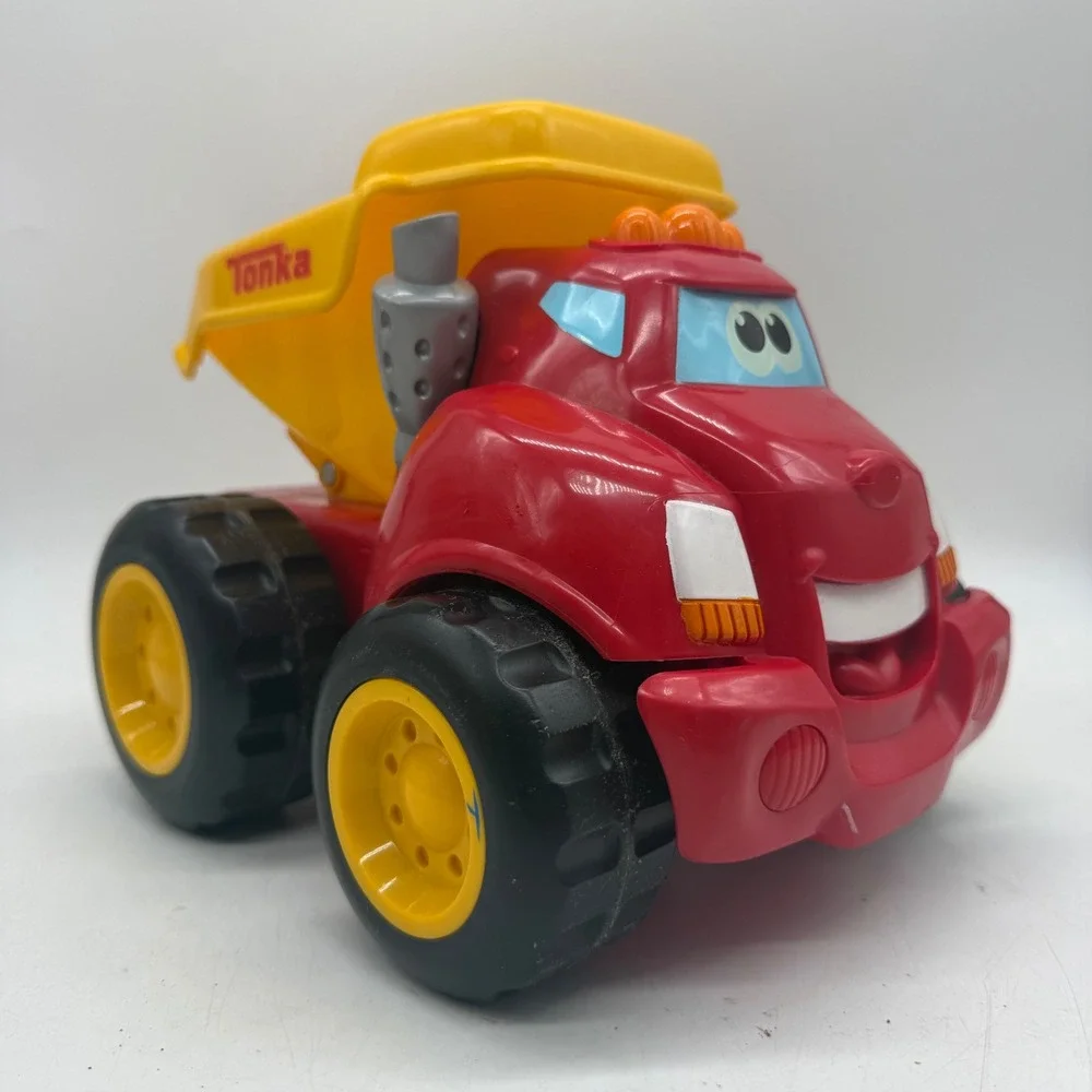Tonka Chuck & Friends Dump Truck Red Yellow Interactive Toy 2009 Broken